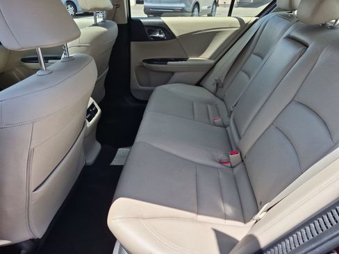 Used 2017 Honda Accord EX-L image 29