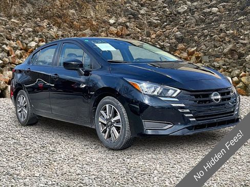 Used 2023 Nissan Versa SV FWD image 10