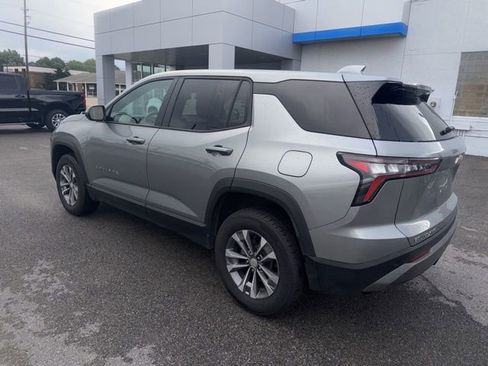 Used 2026 Chevrolet Equinox LT AWD/4WD image 19