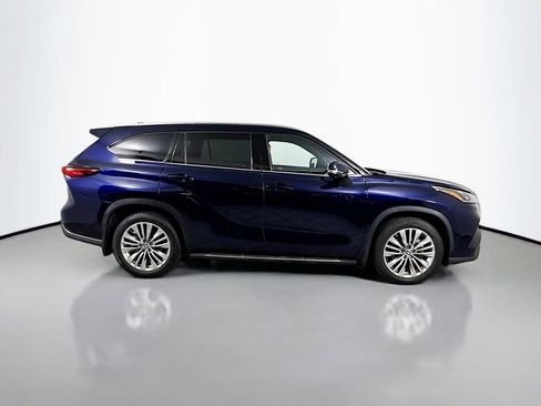 Used 2020 Toyota Highlander Platinum AWD/4WD image 4