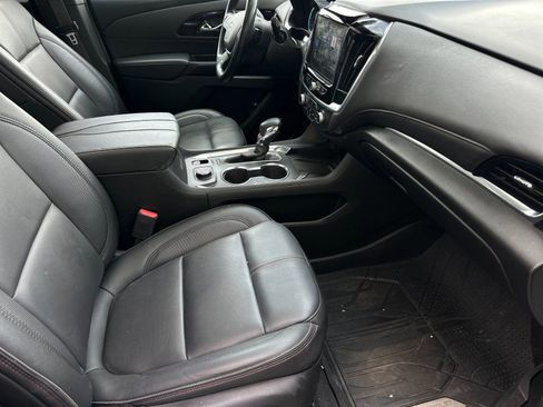 Used 2023 Chevrolet Traverse RS w/ LPO, Floor Liner Package AWD/4WD image 15