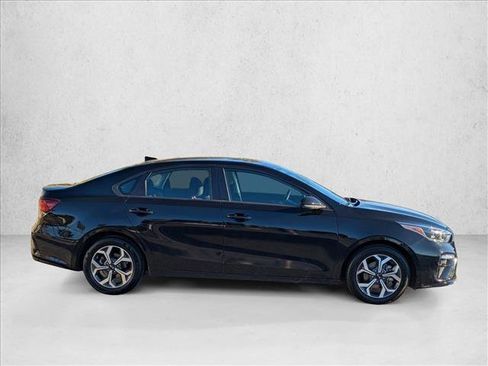 Used 2021 Kia Forte LXS image 4
