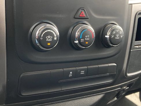 Used 2024 RAM 1500 Classic SLT AWD/4WD image 23