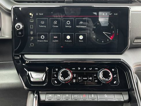 Used 2024 GMC Sierra 1500 AT4 image 23