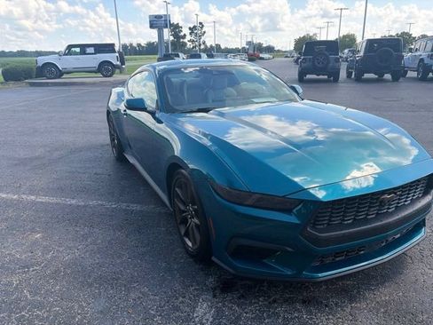 Used 2026 Ford Mustang Coupe RWD image 8