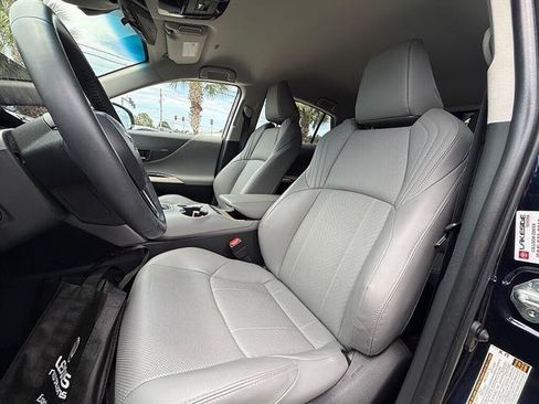 Used 2024 Toyota Venza Limited AWD/4WD image 10