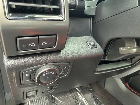Used 2018 Ford F150 Lariat AWD/4WD image 23