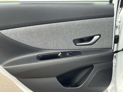 New 2026 Hyundai Elantra Limited image 19