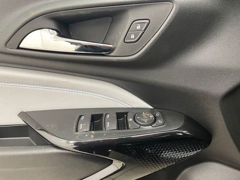 New 2026 Chevrolet Trax LT w/ Driver Confidence Package image 9