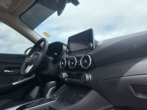 Certified 2025 Nissan Sentra SR w/ SR Premium Package image 30