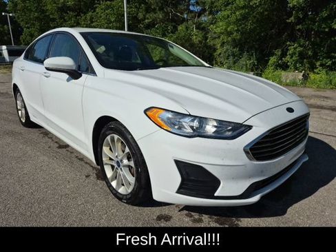 Used 2020 Ford Fusion SE FWD image 13