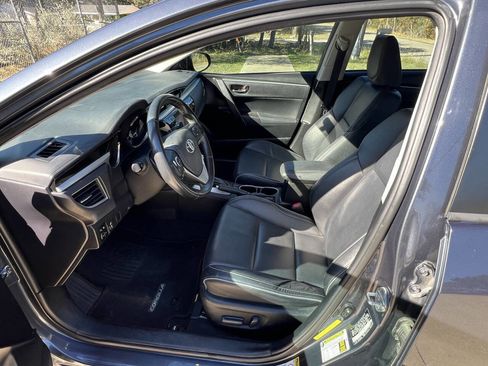 Used 2016 Toyota Corolla S Premium image 26