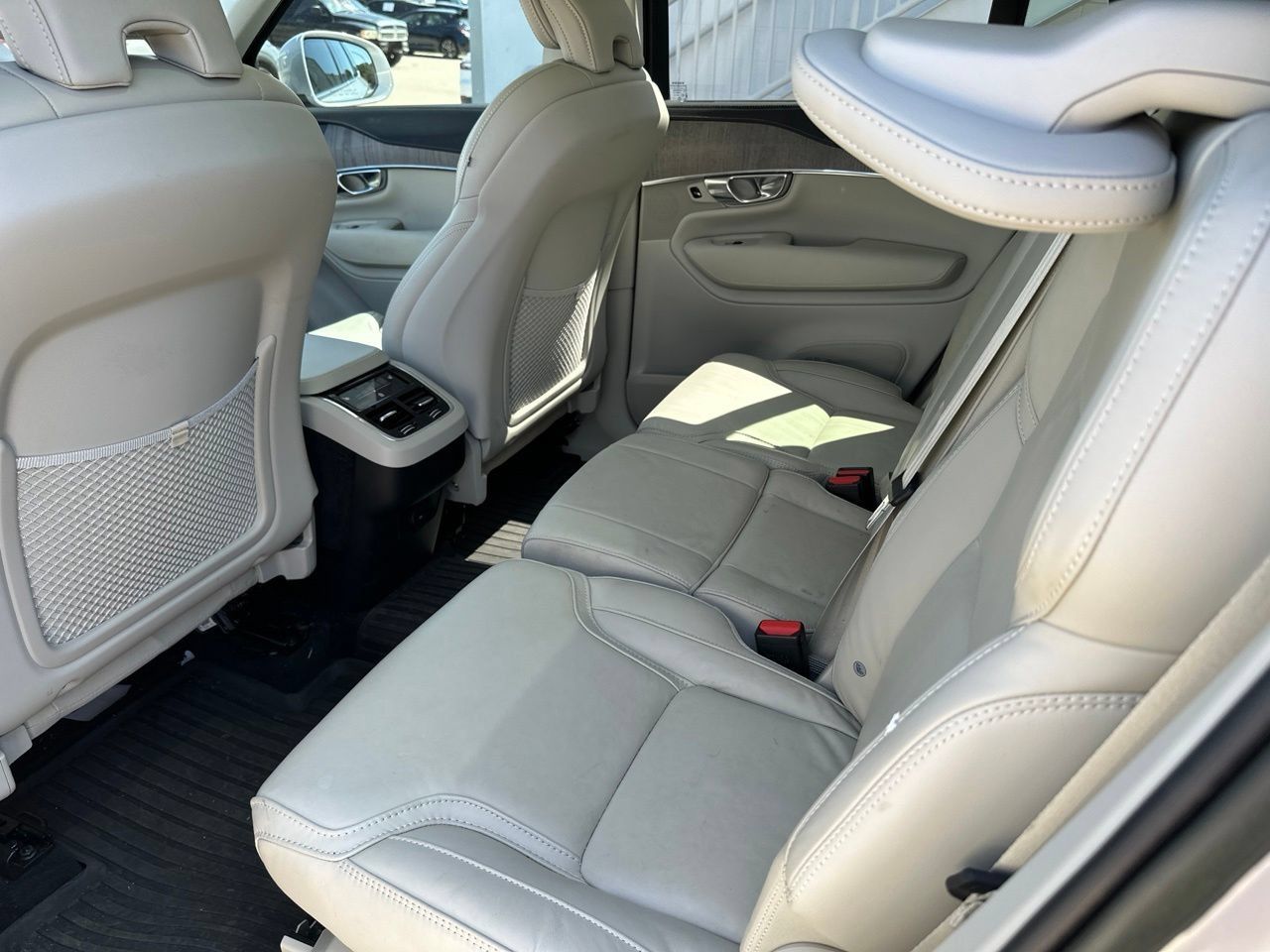 Used 2023 Volvo XC90 B6 Ultimate w/ Protection Package Premier AWD/4WD image 6
