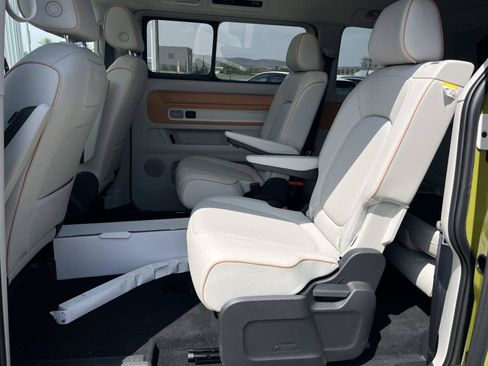 New 2025 Volkswagen ID. Buzz 1st Edition AWD/4WD image 22