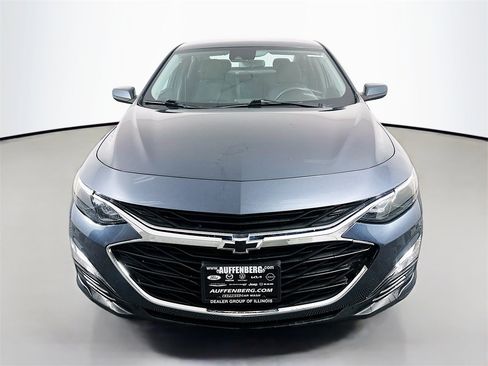 Used 2021 Chevrolet Malibu RS image 2