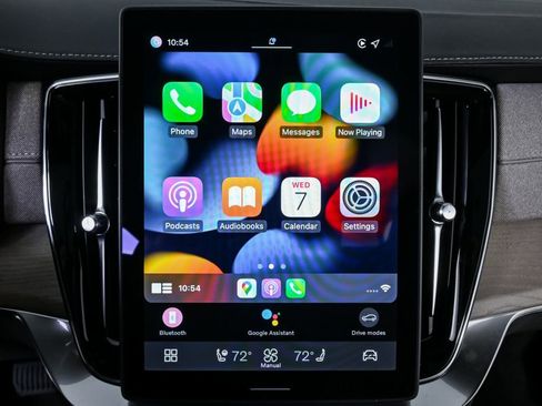 New 2026 Volvo XC90 B6 Plus w/ Protection Package Premier image 16