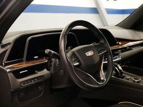 Certified 2022 Cadillac Escalade ESV Premium Luxury image 10