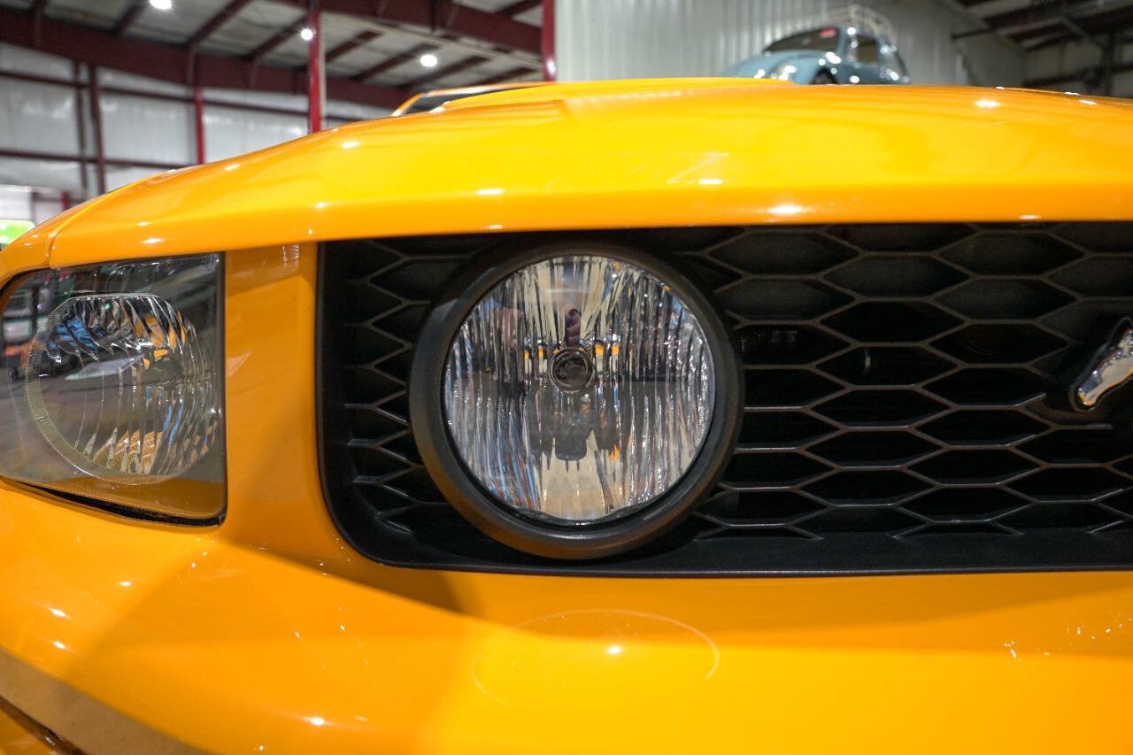 Used 2007 Ford Mustang GT Premium RWD image 35