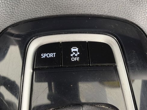 Used 2021 Toyota Corolla SE FWD image 21