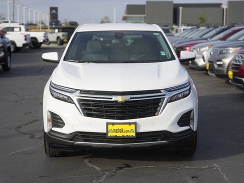 Used 2024 Chevrolet Equinox LT image 3