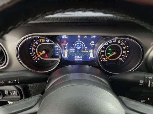 Used 2021 Jeep Gladiator Sport image 22