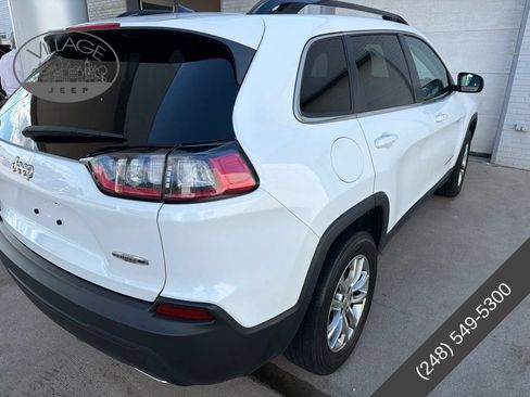 Used 2022 Jeep Cherokee Latitude Lux AWD/4WD image 2