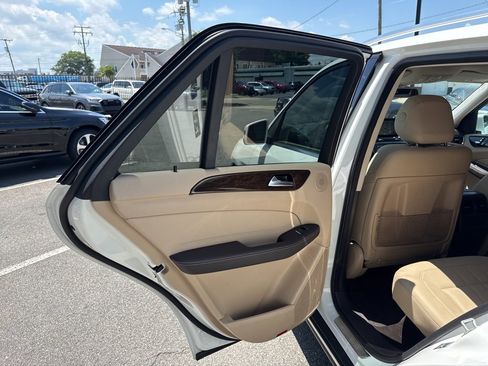 Used 2016 Mercedes-Benz GLE 350 image 14