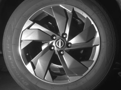 Used 2025 Nissan Rogue SV AWD/4WD image 15