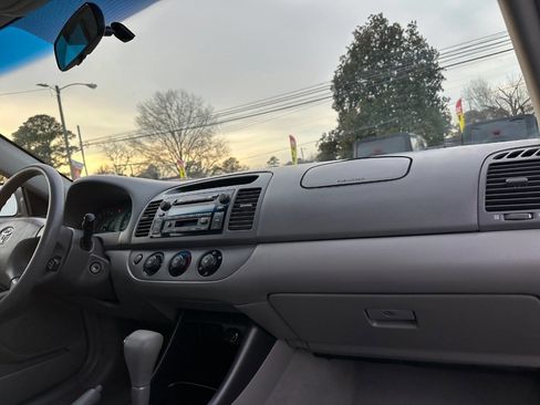 Used 2002 Toyota Camry LE image 32