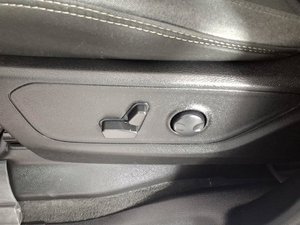 Used 2024 RAM 1500 Big Horn AWD/4WD image 13