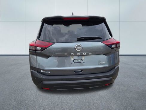 Used 2021 Nissan Rogue S AWD/4WD image 6