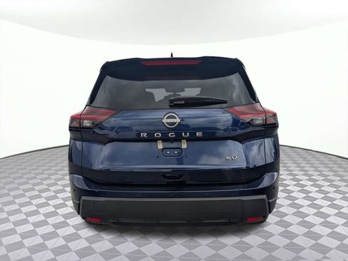 Used 2024 Nissan Rogue SV FWD image 4