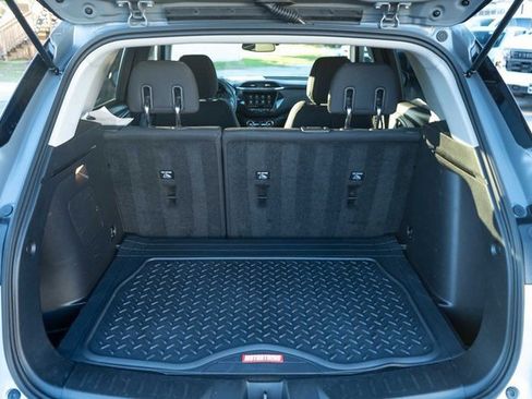 Used 2023 Chevrolet TrailBlazer LT w/ Convenience Package image 8