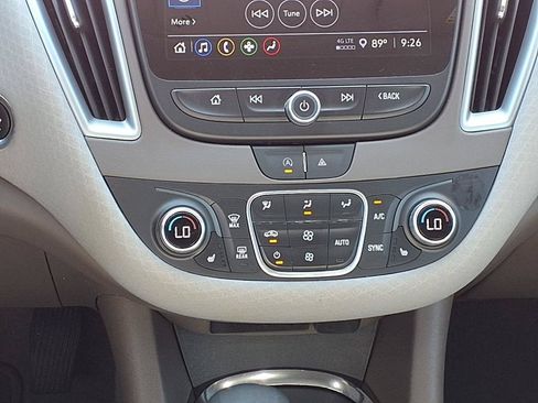 Used 2024 Chevrolet Malibu LT FWD image 15