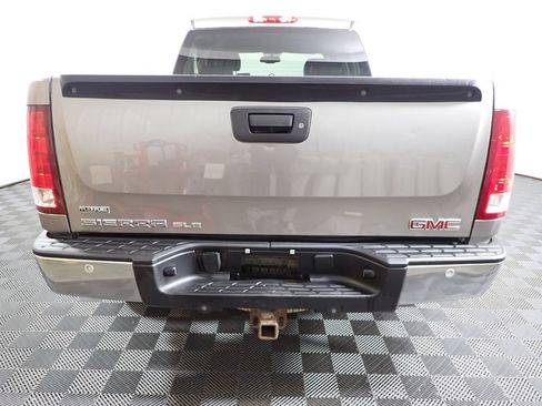 Used 2009 GMC Sierra 1500 SLE w/ Power Pack Plus AWD/4WD image 9