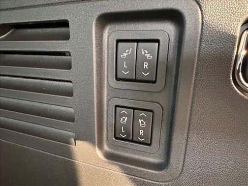 New 2026 GMC Acadia Denali Ultimate FWD image 11