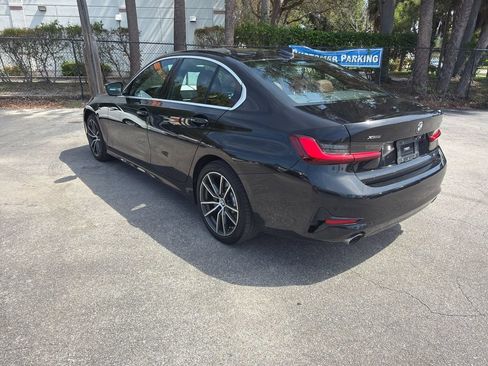 Used 2022 BMW 330i xDrive Sedan w/ Driving Assistance Package AWD/4WD image 3