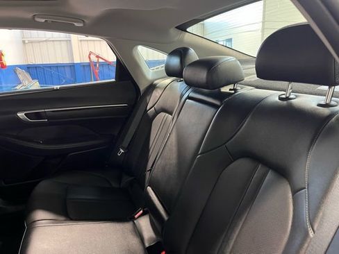 Used 2023 Hyundai Sonata Limited image 17