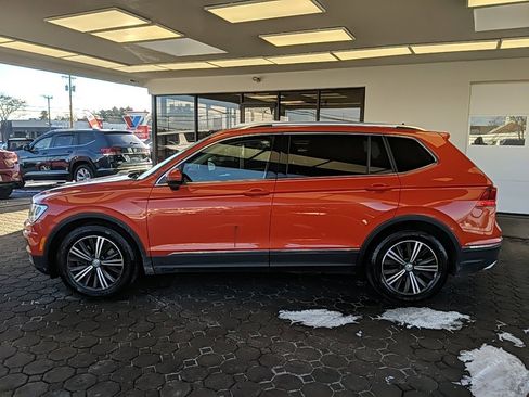 Used 2018 Volkswagen Tiguan SEL w/ 3rd Row Seat Package image 12