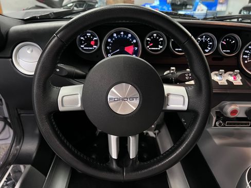 Used 2006 Ford GT image 19