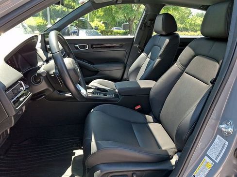 Used 2025 Honda Civic Sport image 13