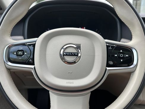 Used 2025 Volvo V90 B6 Cross Country Plus w/ Protection Package Premier AWD/4WD image 28