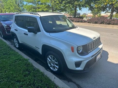 Used 2021 Jeep Renegade Sport w/ Sport Appearance Group FWD image 2