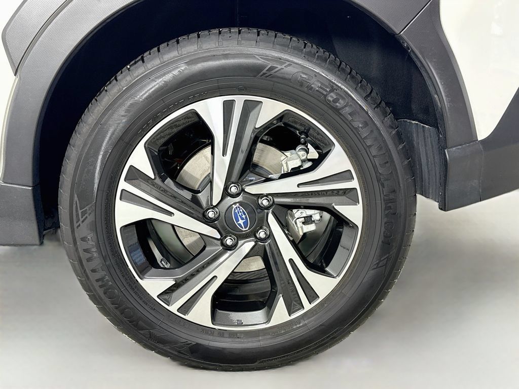 Used 2025 Subaru Crosstrek 2.5i Premium AWD/4WD image 29