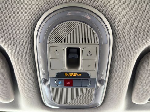 Used 2022 Hyundai Ioniq 5 Limited image 35