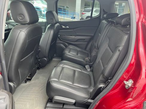 Used 2019 GMC Acadia SLT AWD/4WD image 3