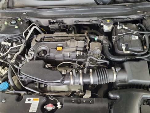 Used 2021 Honda Accord Touring image 13