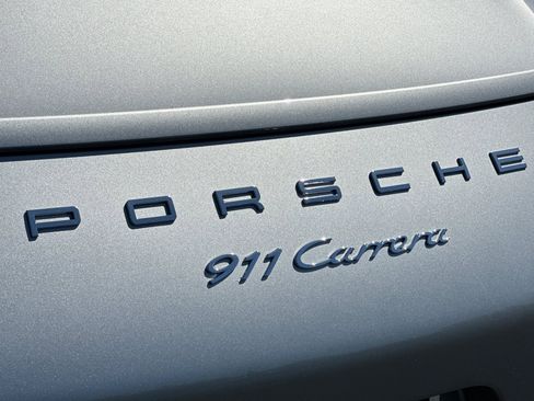 Used 2018 Porsche 911 Carrera RWD image 22