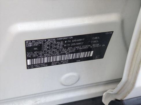 Used 2017 Toyota RAV4 LE image 13