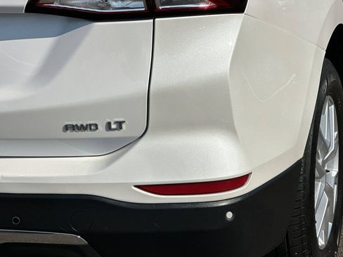 Used 2022 Chevrolet Equinox LT AWD/4WD image 25